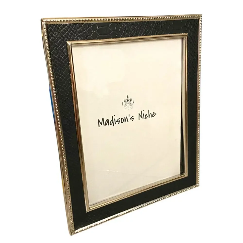 NWT Madison’s Niche Black Leather Picture Frame w/ Chrome Trim (10